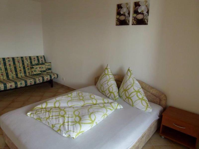 Apartmani Ivanic Vir Εξωτερικό φωτογραφία